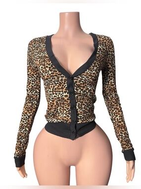 Leopard Print V-Neck Button Front Women's Top - Brown